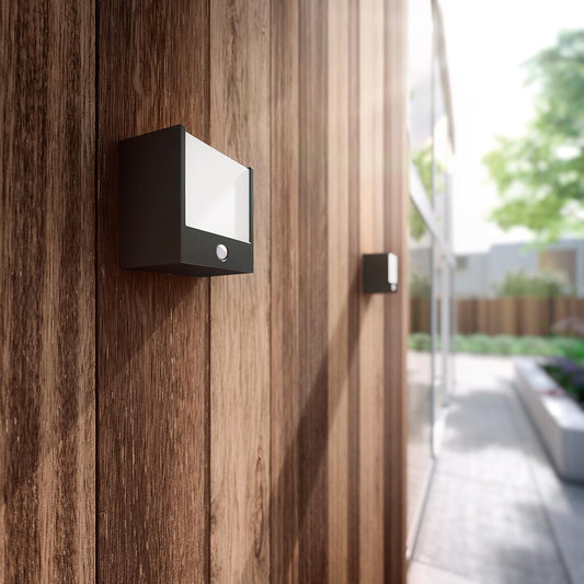 Philips Macaw Wandleuchten für den Außenbereich, 3,5 W, 2700 K warmweiß, wasserfest, schwarz, IP44 wetterfest, Einfarbig