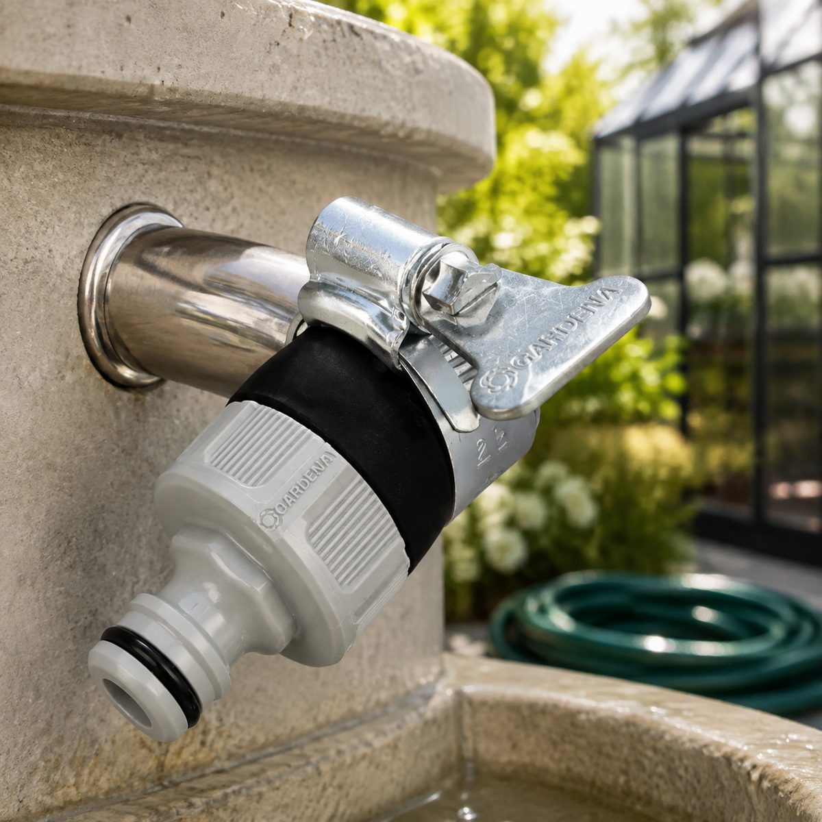 Gardena 2908-20 Hahn-Adapter für Wasserhähne ohne Gewinde Wasserdieb (1/2")